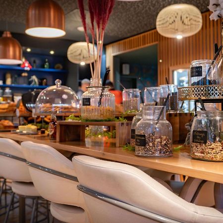 Mercure Saint Omer Centre Gare Екстериор снимка