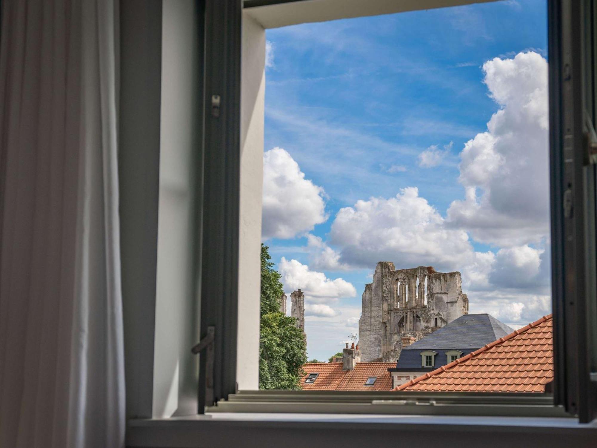 Mercure Saint Omer Centre Gare Екстериор снимка