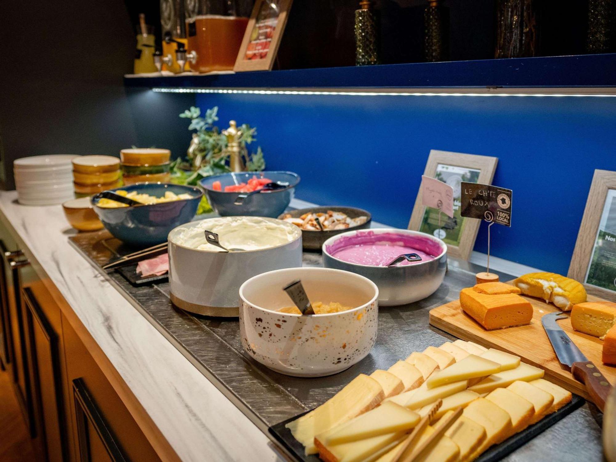 Mercure Saint Omer Centre Gare Екстериор снимка